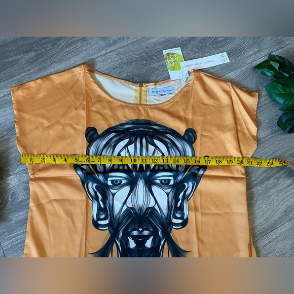 Three Fifty Nine Orange Face Wearable Art Graphic Print Blouse. Size L NWT! - Picture 7 of 9